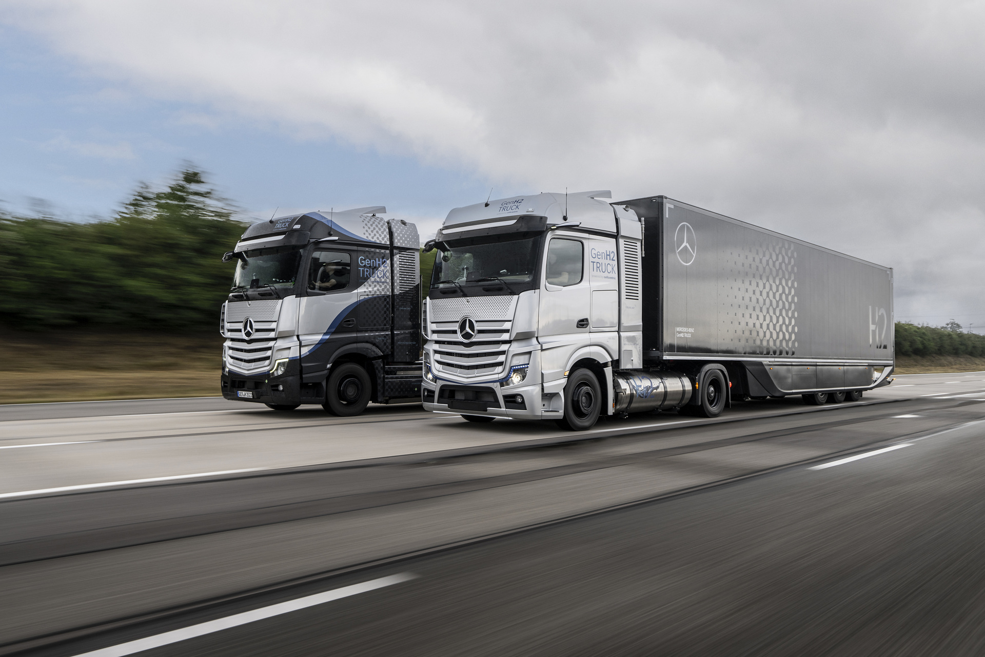 Hydrogen-powered trucks are an environmentally friendly alternative to conventional trucks