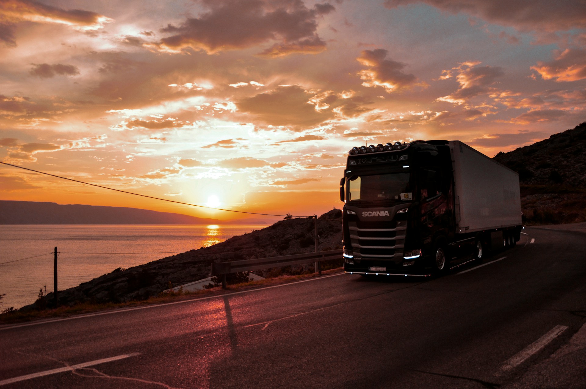 The EU truck market shows a decline in the first quarter of 2025